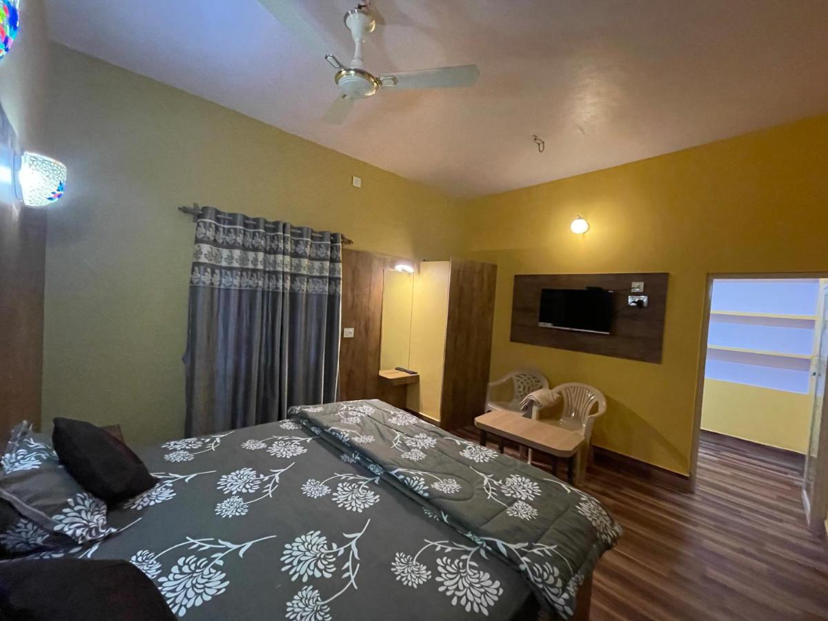 Hotel Lake Queen Rambha Extérieur photo